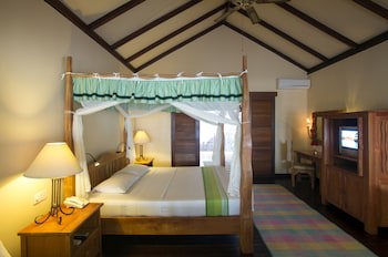 Filitheyo Island Resort