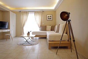 Oasis Beach Hotel galeri fotoğrafı