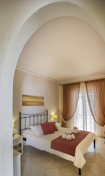 Oasis Beach Hotel galeri fotoğrafı