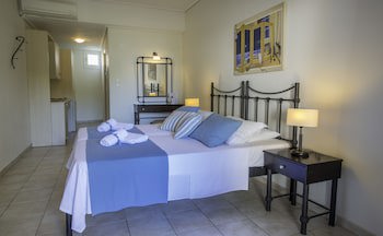 Oasis Beach Hotel galeri fotoğrafı
