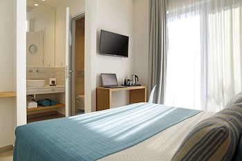 Oasis Beach Hotel galeri fotoğrafı
