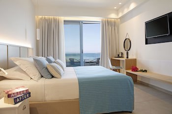 Oasis Beach Hotel galeri fotoğrafı