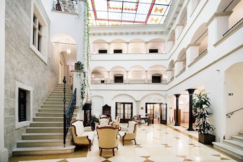 Arcadia Boutique Hotel