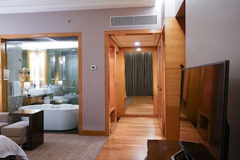 Crowne Plaza Hotel Gurgaon, An Ihg Hotel