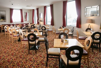 Holiday Inn Express Antrim, An Ihg Hotel