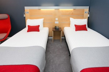 Holiday Inn Express Antrim, An Ihg Hotel