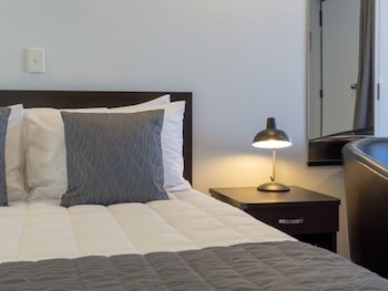 Durham Motor Inn