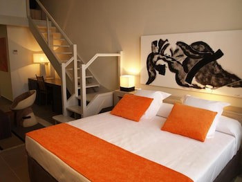 Eco Alcala Suites