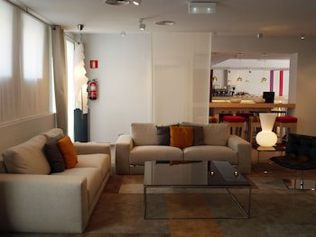 Eco Alcala Suites