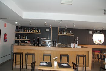 Eco Alcala Suites