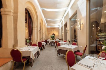 Hotel San Antonio El Real