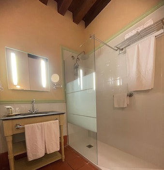 Hotel San Antonio El Real