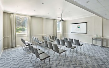 Hyatt Place London Heathrow Airport
