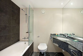 Hyatt Place London Heathrow Airport
