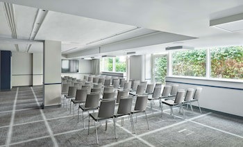 Hyatt Place London Heathrow Airport