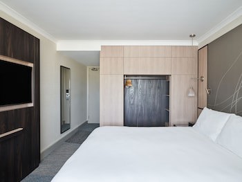 Hyatt Place London Heathrow Airport