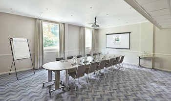 Hyatt Place London Heathrow Airport