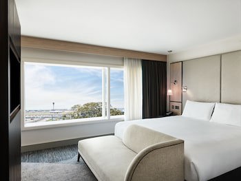 Hyatt Place London Heathrow Airport