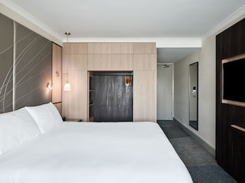 Hyatt Place London Heathrow Airport