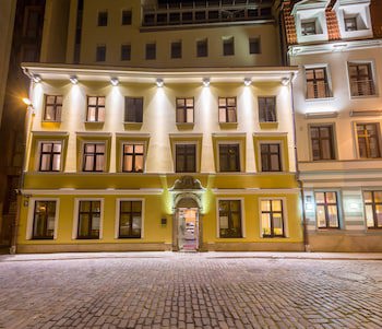 Avalon Hotel & Conferences