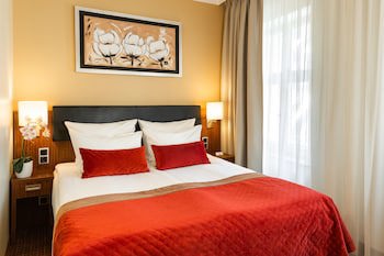 Avalon Hotel & Conferences