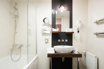 Avalon Hotel & Conferences