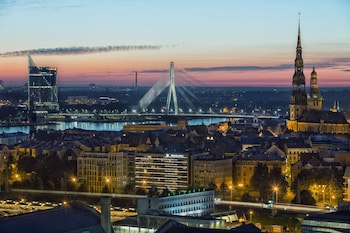 Avalon Hotel & Conferences