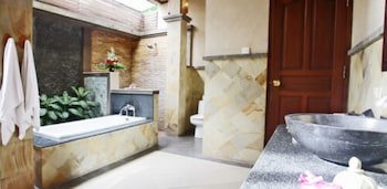 Bali Ayu Hotel And Villas