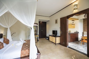 Bali Ayu Hotel And Villas