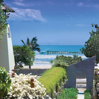 Alamkulkul Boutique Resort Kuta Bali