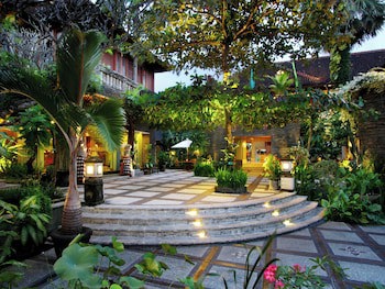 Alamkulkul Boutique Resort Kuta Bali