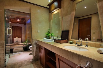 Alamkulkul Boutique Resort Kuta Bali