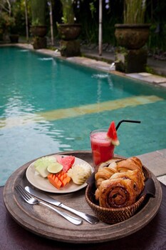 Barong Resort And Spa