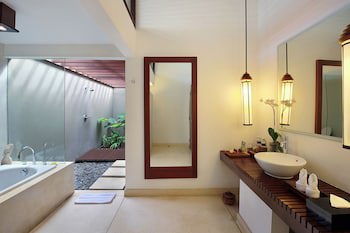 Bali Niksoma Boutique Beach Resort