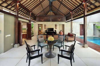 Bali Niksoma Boutique Beach Resort