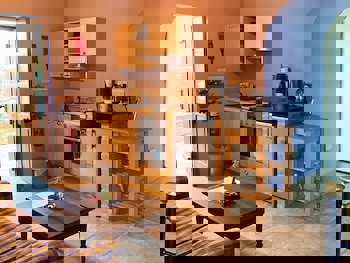 Eveleos Country House