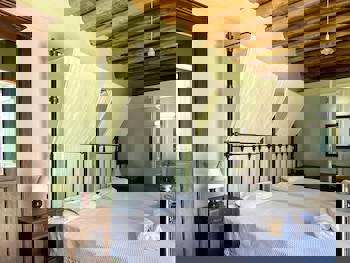 Eveleos Country House