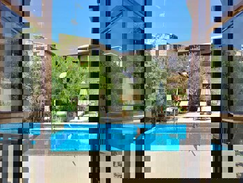 Eveleos Country House