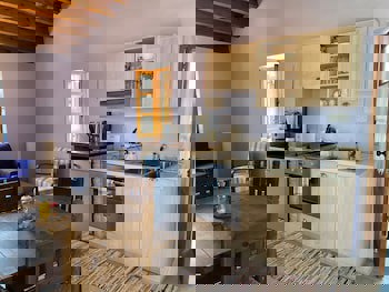 Eveleos Country House