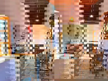 Eveleos Country House