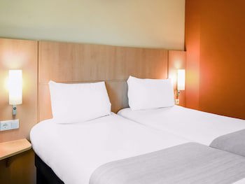 Ibis Gyor