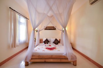 Aneka Lovina Villas And Spa