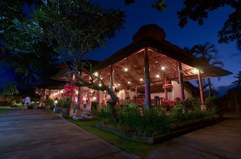 Aneka Lovina Villas And Spa