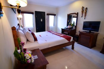 Aneka Lovina Villas And Spa