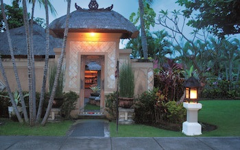 Aneka Lovina Villas And Spa