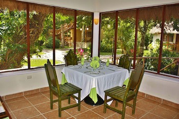Chicanna Ecovillage