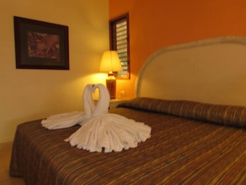 Chicanna Ecovillage
