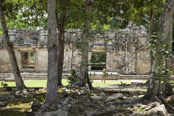 Chicanna Ecovillage