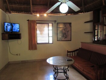 Chicanna Ecovillage