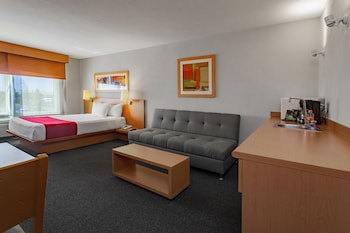 City Express By Marriott Celaya Parque